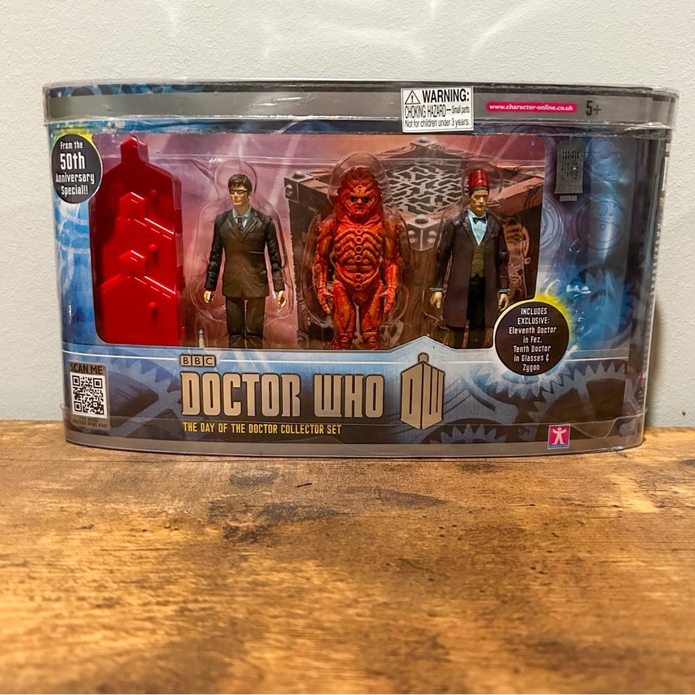 Doctor Who “The Day of the Doctor” 50th Anniversary Collector Set